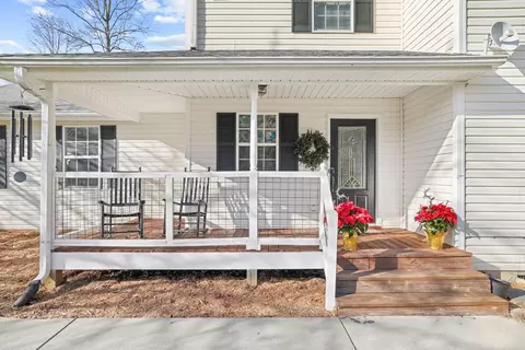 Exterior - 32 Wheat Ridge Rd, Sylva, NC 28779 photo 6 of 10