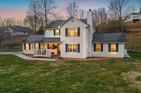 Exterior - 32 Wheat Ridge Rd, Sylva, NC 28779 photo 4 of 10