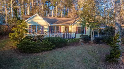46 Ivar St, Franklin, NC 28734