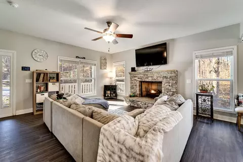 Living - 189 Crocus Ln, Sylva, NC 28779 photo 2 of 2