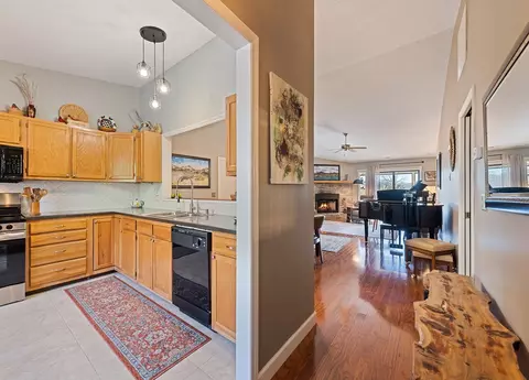 Entry Way - 12 Willow View Dr # A, Franklin, NC 28734 photo 1 of 1