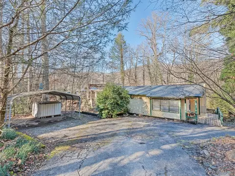 259 Hemlock Loop, Maggie Valley, NC 28751