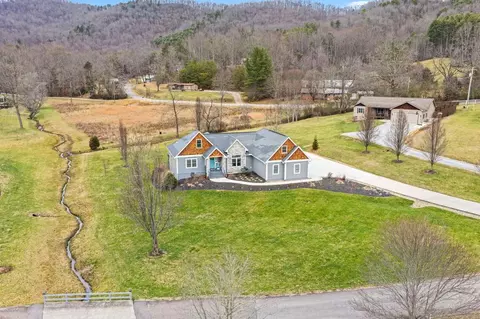 75 Willowbrook Ests, Franklin, NC 28734 photo 3