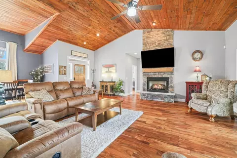 75 Willowbrook Ests, Franklin, NC 28734 photo 8
