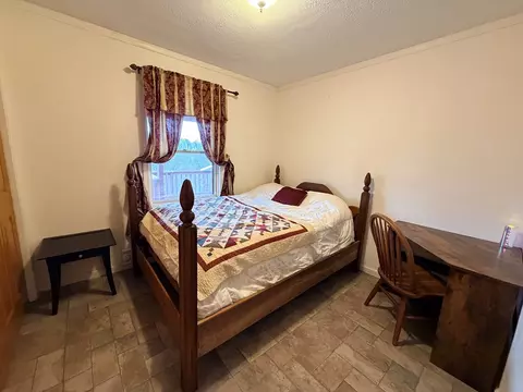 Bedroom - 2778 Mule Stomp Rd, Clyde, NC 28721 photo 3 of 4