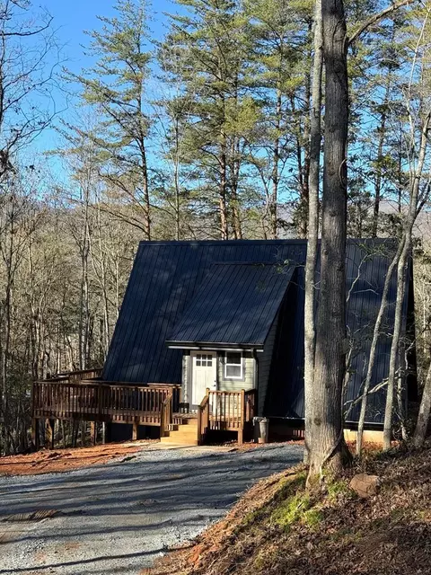 854 Snow Hill Rd, Franklin, NC 28734