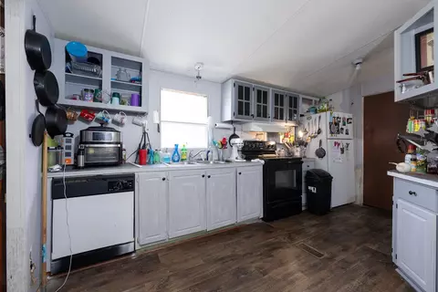Kitchen - 24 Wright Rd, Whittier, NC 28789 photo 1 of 2