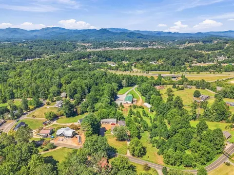 View/Area - 287 Belleview Rd, Franklin, NC 28734 photo 5 of 7
