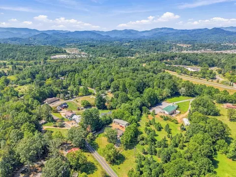 View/Area - 287 Belleview Rd, Franklin, NC 28734 photo 7 of 7