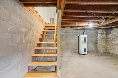 Entry Way - 287 Belleview Rd, Franklin, NC 28734 photo 5 of 5
