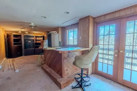 Living - 465 Enchanted Forest Dr, Sylva, NC 28779 photo 6 of 6