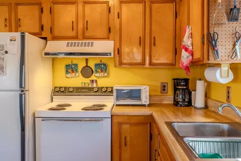 Kitchen - 465 Enchanted Forest Dr, Sylva, NC 28779 photo 3 of 5