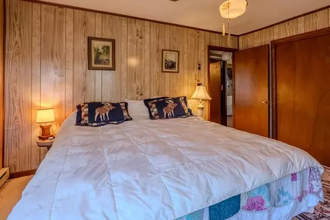Bedroom - 465 Enchanted Forest Dr, Sylva, NC 28779 photo 4 of 12