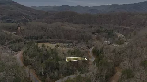 22 River Club Dr, Cullowhee, NC 28723