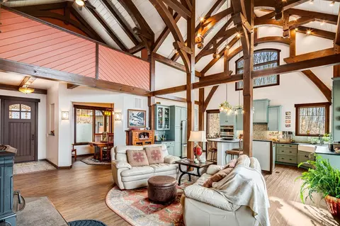 Living - 2223 Scarlet Rdg, Sylva, NC 28779 photo 6 of 15