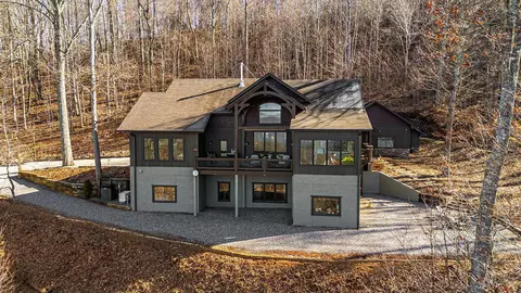 Exterior - 2223 Scarlet Rdg, Sylva, NC 28779 photo 13 of 16