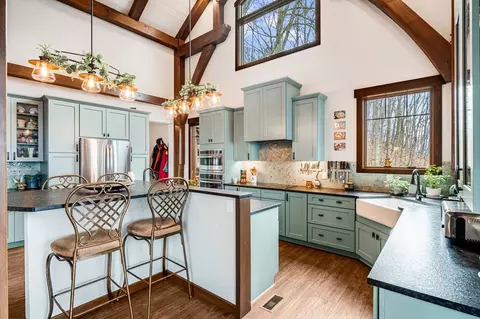 Kitchen - 2223 Scarlet Rdg, Sylva, NC 28779 photo 11 of 11
