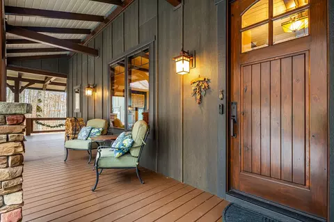 Exterior - 2223 Scarlet Rdg, Sylva, NC 28779 photo 5 of 16