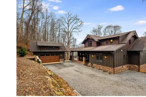 2223 Scarlet Rdg, Sylva, NC 28779