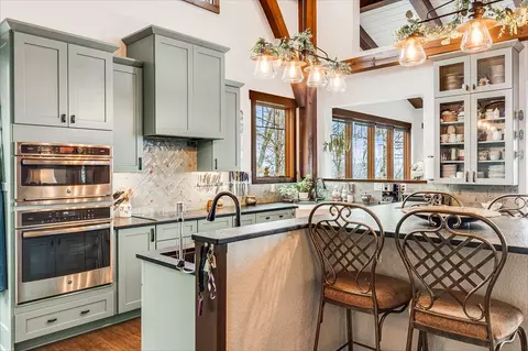 Kitchen - 2223 Scarlet Rdg, Sylva, NC 28779 photo 3 of 11