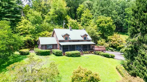 83 Daybreak Rdg, Sylva, NC 28779