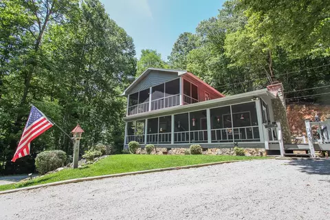 146 W Stecoah Hts, Robbinsville, NC 28771