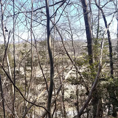23 Stekoih Hls, Whittier, NC 28789
