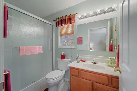 Bath - 151 October Ln, Sylva, NC 28779 photo 3 of 3