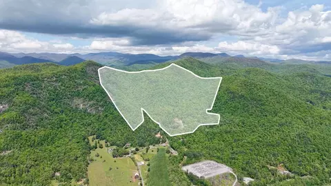 444 Woodring Cemetery Rd, Tuckasegee, NC 28783