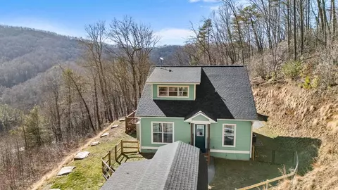 410 Moonlight Trl, Bryson City, NC 28713