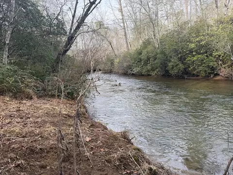 10 11 River Run, Franklin, NC 28734