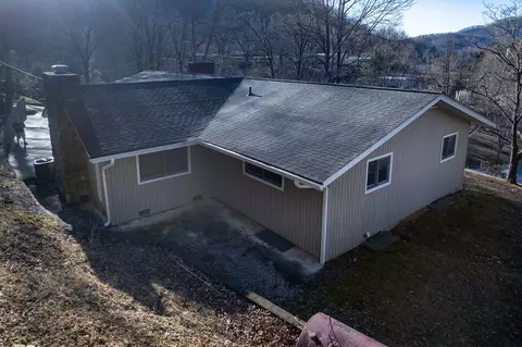 223 Cherry St, Sylva, NC 28779 photo 6