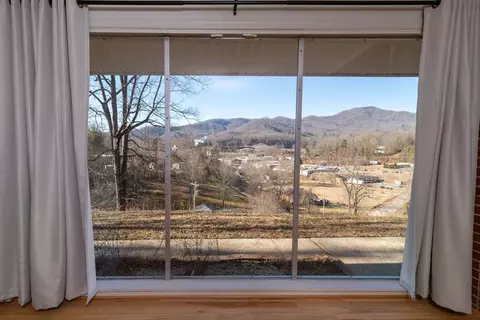 223 Cherry St, Sylva, NC 28779 photo 14