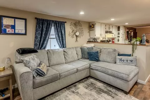 Living - 567 Clyde Downs Rd, Franklin, NC 28734 photo 3 of 4