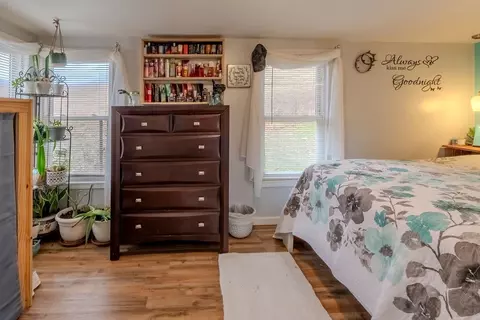 Bedroom - 567 Clyde Downs Rd, Franklin, NC 28734 photo 2 of 6
