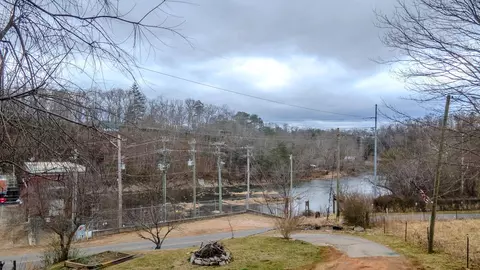 View/Area - 567 Clyde Downs Rd, Franklin, NC 28734 photo 5 of 9