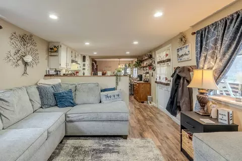 Living - 567 Clyde Downs Rd, Franklin, NC 28734 photo 2 of 4