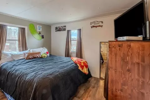 Bedroom - 567 Clyde Downs Rd, Franklin, NC 28734 photo 3 of 6