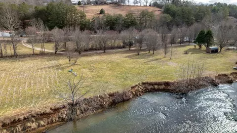 43 Moon Shadow Rd, Franklin, NC 28734 photo 7