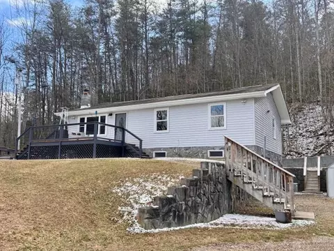1578 Bethel Church Rd, Franklin, NC 28734