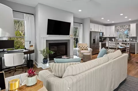 Living - 49 Village Cir E, Franklin, NC 28734 photo 1 of 2