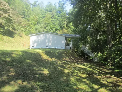 Exterior - 130 Bent Pine Trl, Sylva, NC 28779 photo 16 of 23