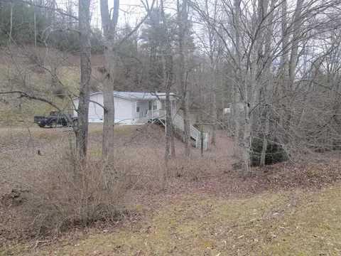 Exterior - 130 Bent Pine Trl, Sylva, NC 28779 photo 21 of 23