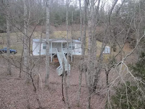 Exterior - 130 Bent Pine Trl, Sylva, NC 28779 photo 3 of 23
