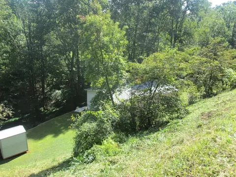 Exterior - 130 Bent Pine Trl, Sylva, NC 28779 photo 18 of 23