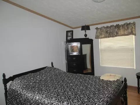 Bedroom - 130 Bent Pine Trl, Sylva, NC 28779 photo 2 of 5