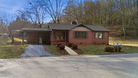 504 Greens Creek Rd, Sylva, NC 28779