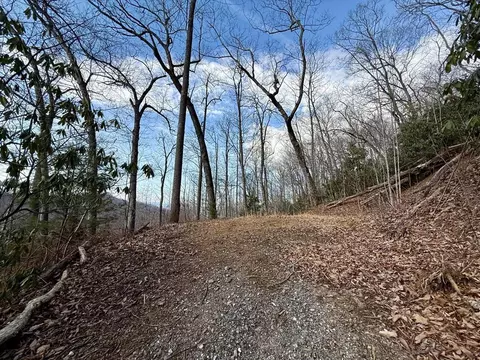 0 Natures Edge Rd, Franklin, NC 28734