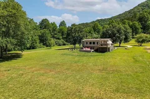 65 Haven Meadow Ln, Franklin, NC 28734