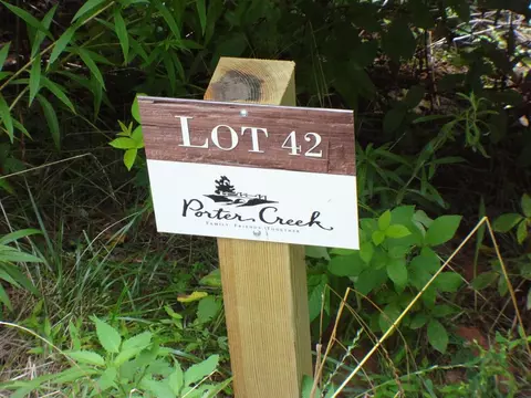 lot Apt 42 Porter Creek Dr, Franklin, NC 28734